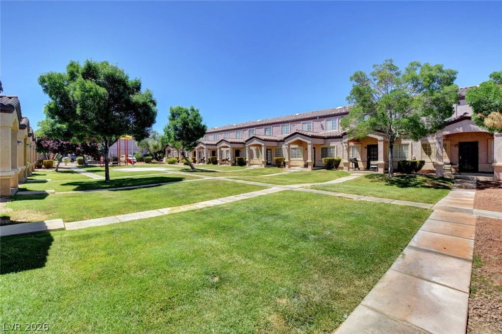 1925 Hodgenville, Las Vegas, NV 89106