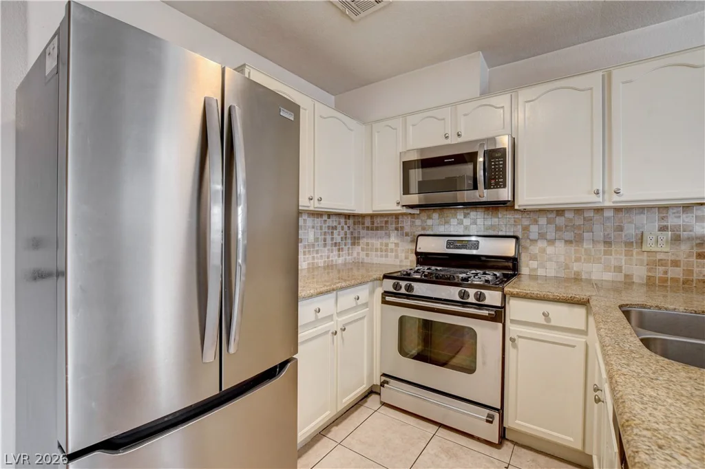 1925 Hodgenville, Las Vegas, NV 89106