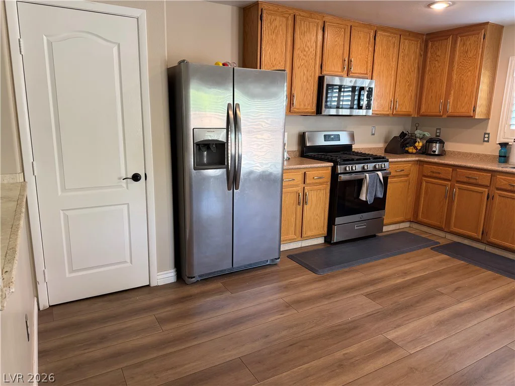 66 Peachtree Hill, Las Vegas, NV 89183