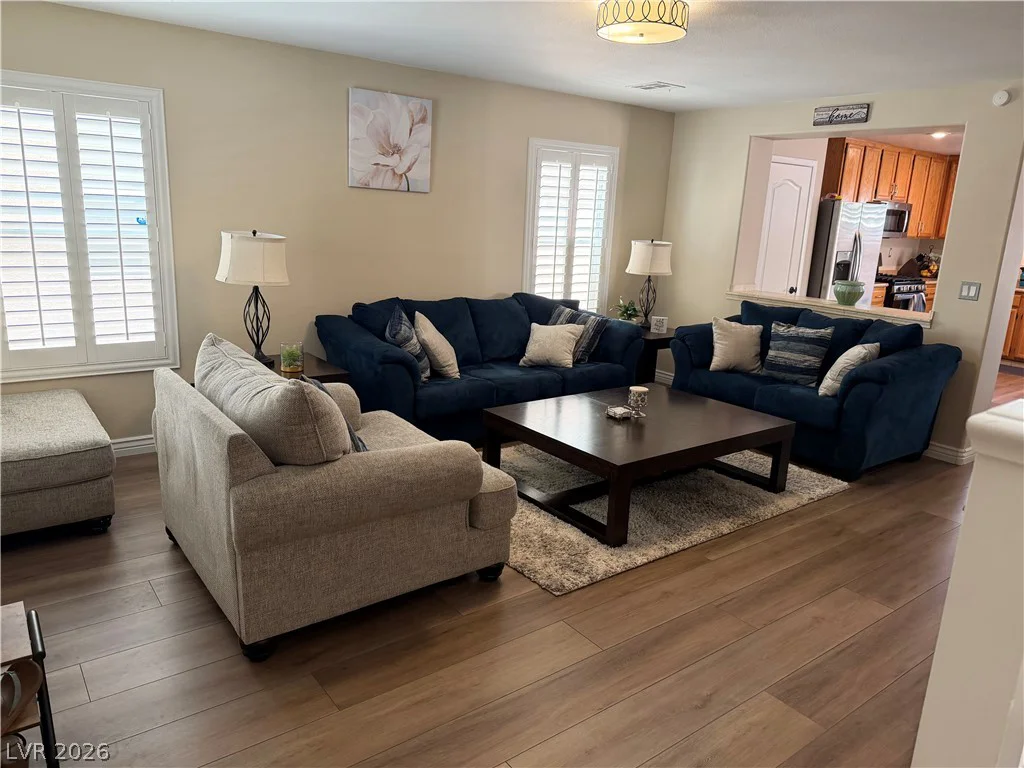 66 Peachtree Hill, Las Vegas, NV 89183