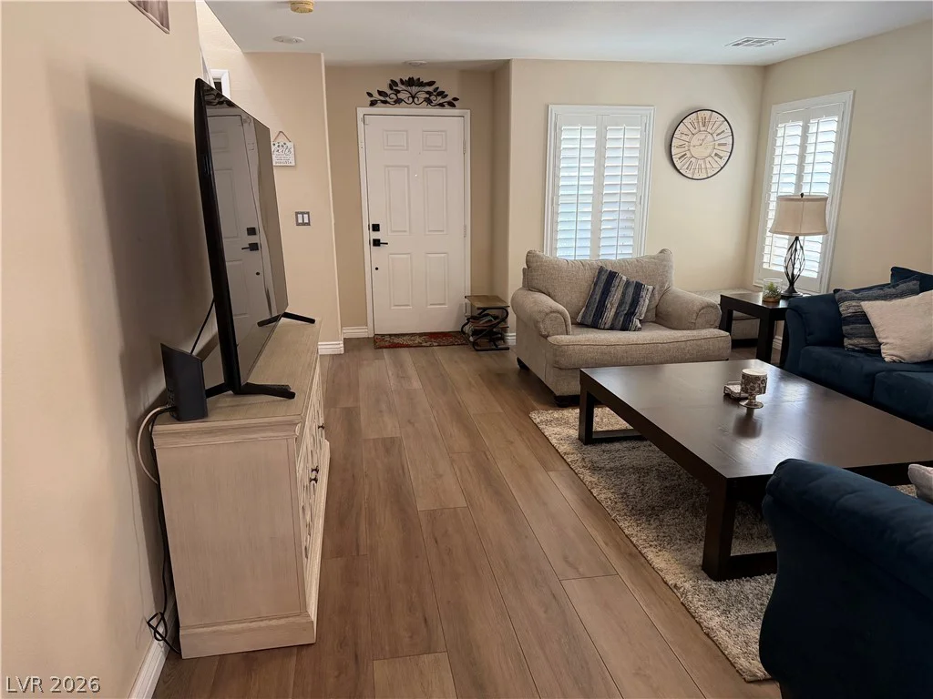 66 Peachtree Hill, Las Vegas, NV 89183