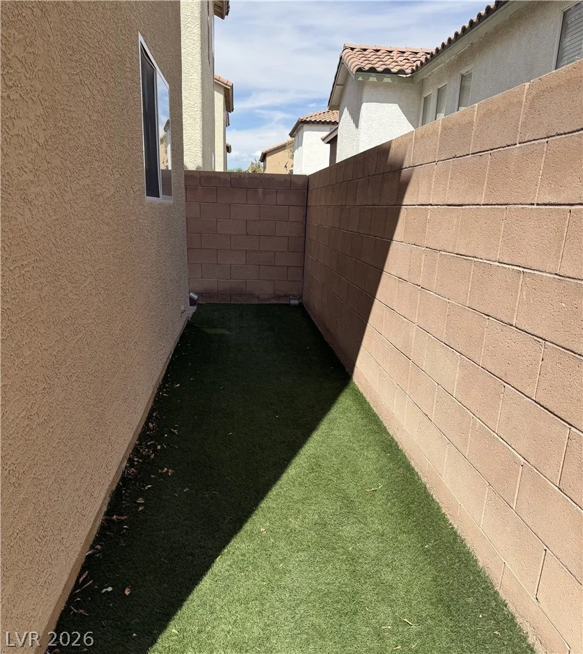 66 Peachtree Hill, Las Vegas, NV 89183