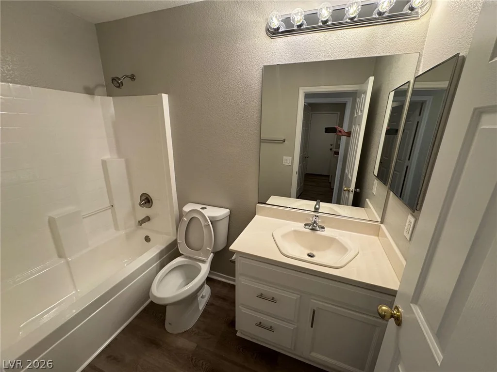 3720 Shimmering Creek, North Las Vegas, NV 89031
