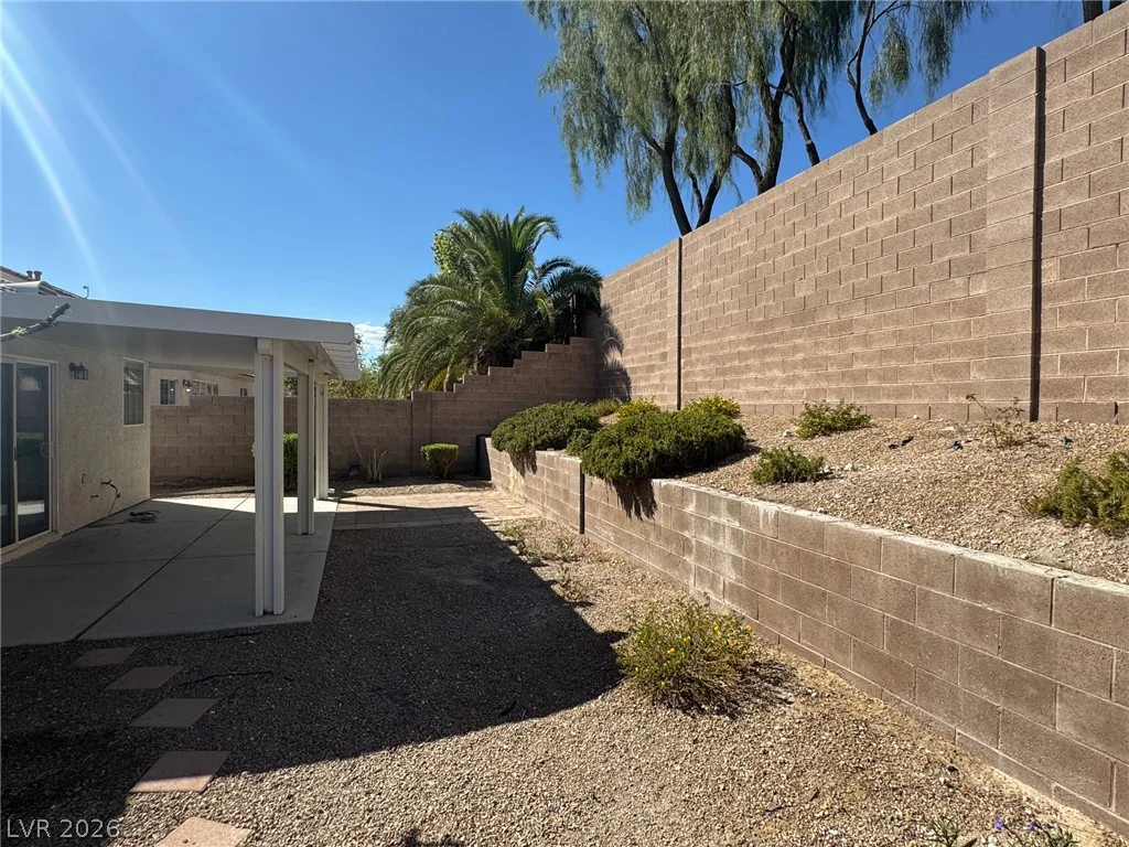3720 Shimmering Creek, North Las Vegas, NV 89031