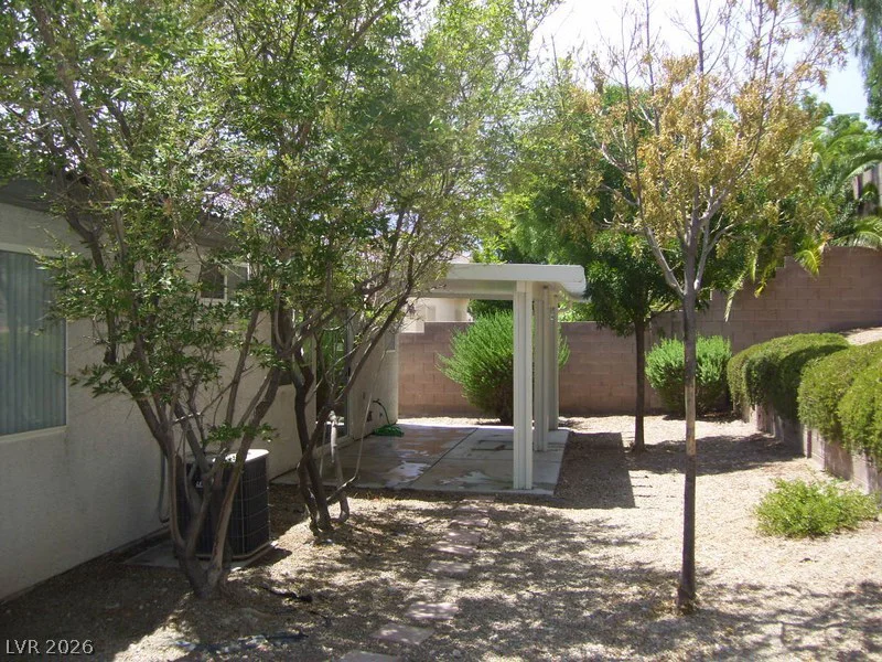 3720 Shimmering Creek, North Las Vegas, NV 89031
