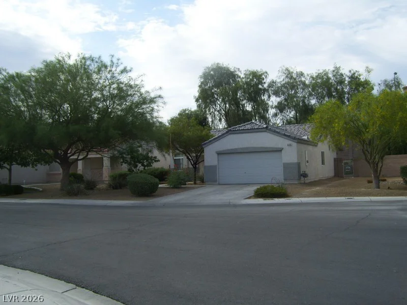3720 Shimmering Creek, North Las Vegas, NV 89031