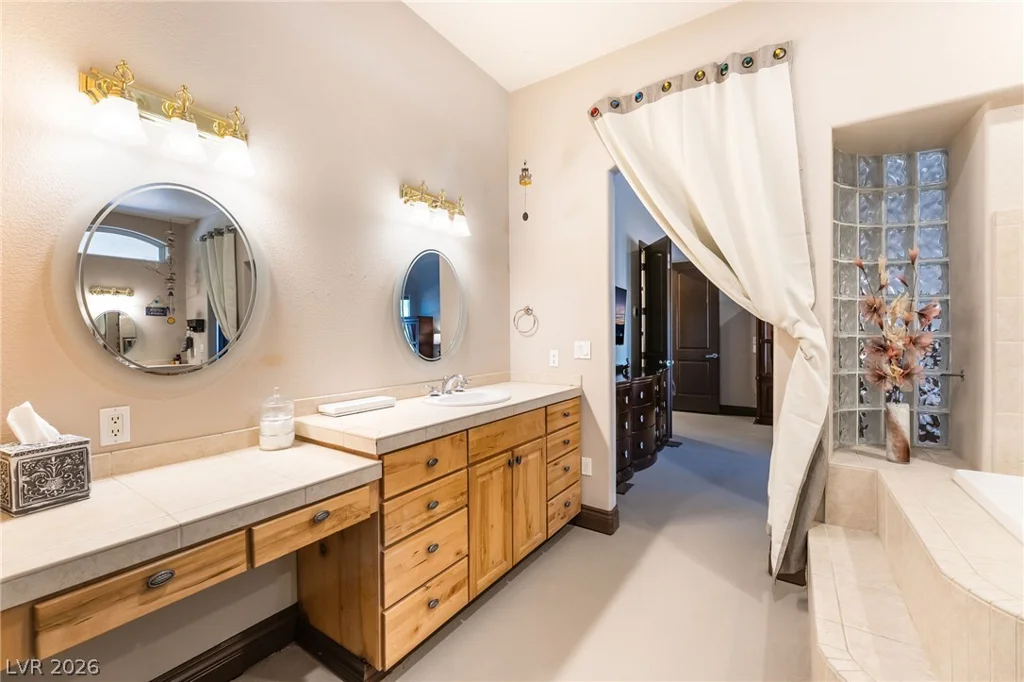 8190 Cassian, Las Vegas, NV 89129