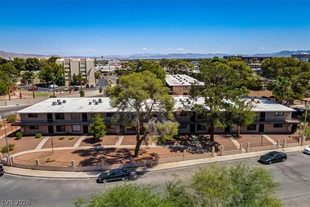 555 Royal Crest, Las Vegas, NV 89169