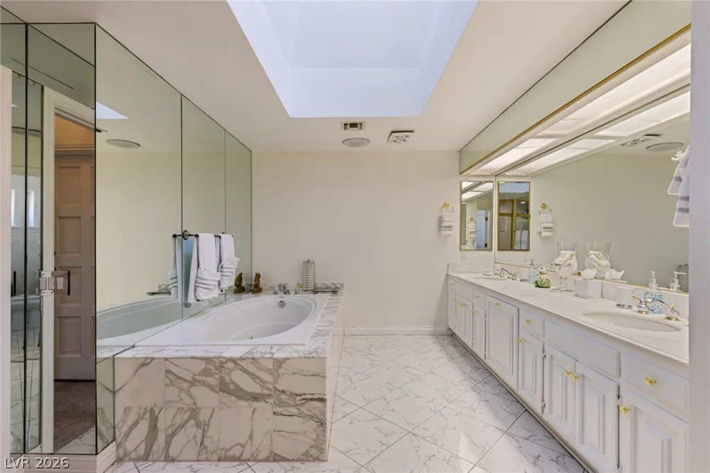 221 Dalmatian, Las Vegas, NV 89107