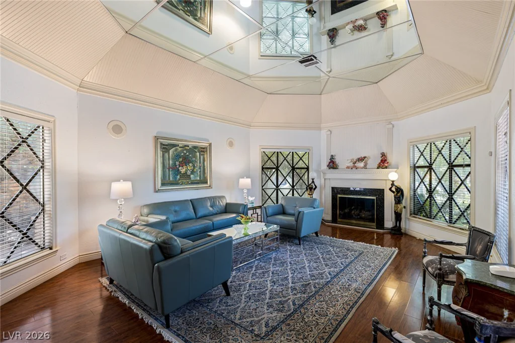 221 Dalmatian, Las Vegas, NV 89107