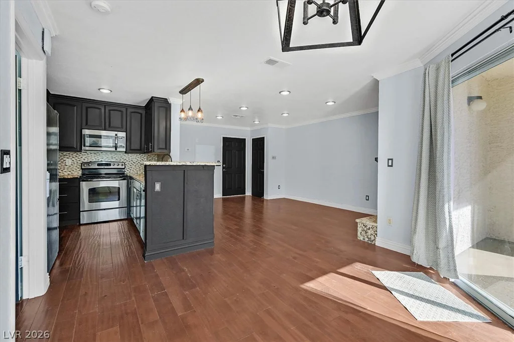 3150 Soft Breezes, Las Vegas, NV 89128