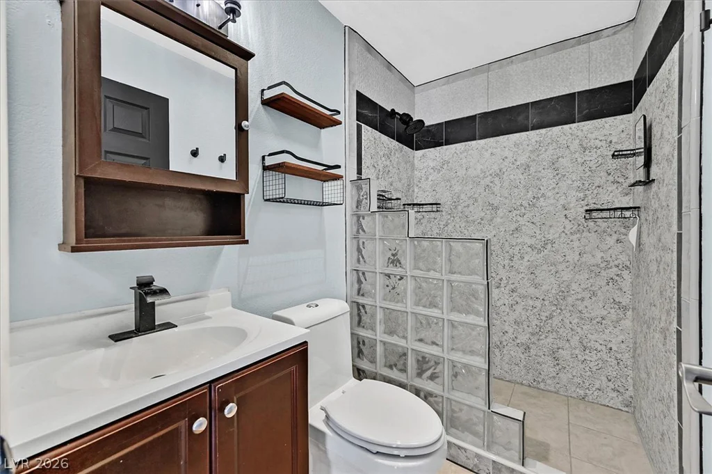 3150 Soft Breezes, Las Vegas, NV 89128