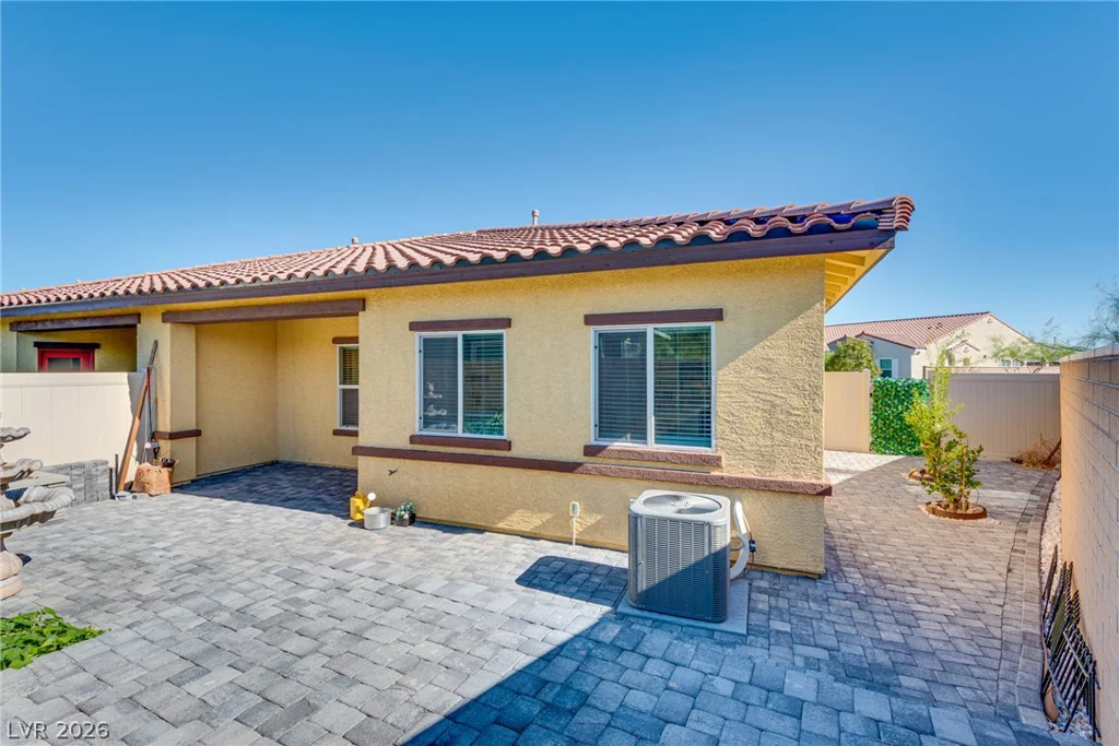 1175 Hummingbird Bay, Henderson, NV 89011