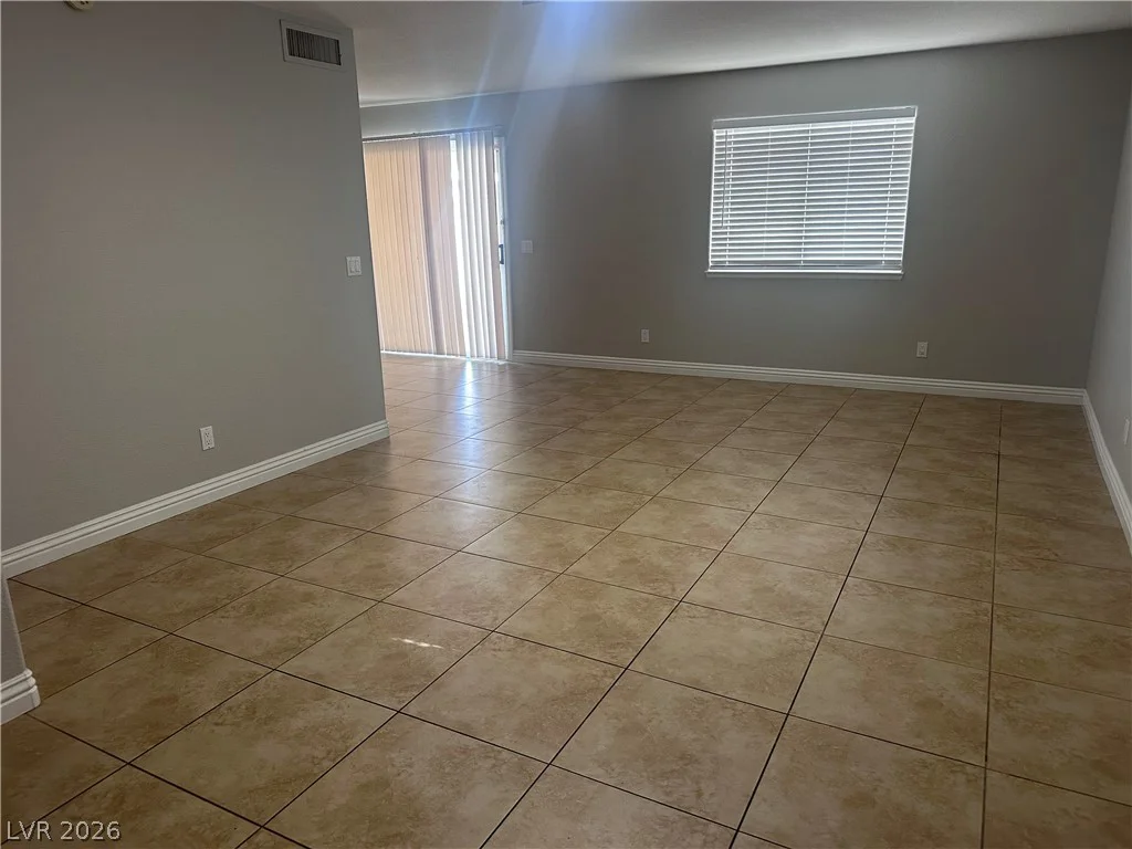 7509 Bowles, Las Vegas, NV 89130