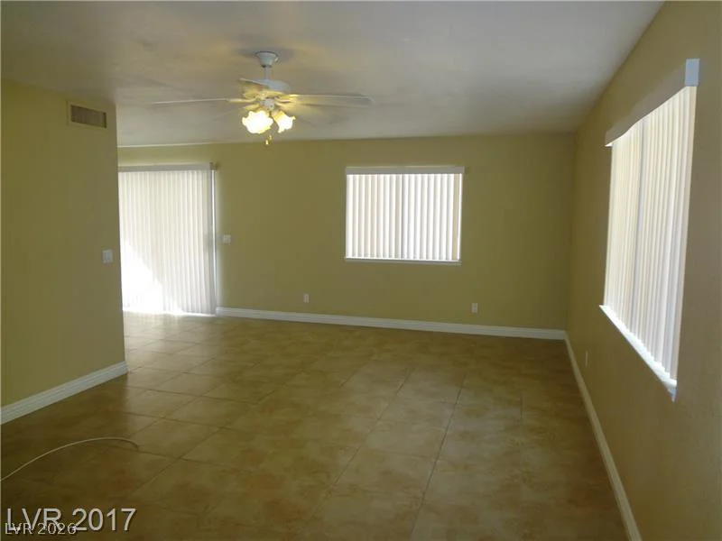 7509 Bowles, Las Vegas, NV 89130
