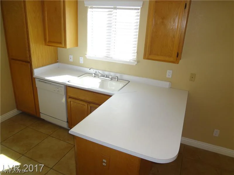 7509 Bowles, Las Vegas, NV 89130