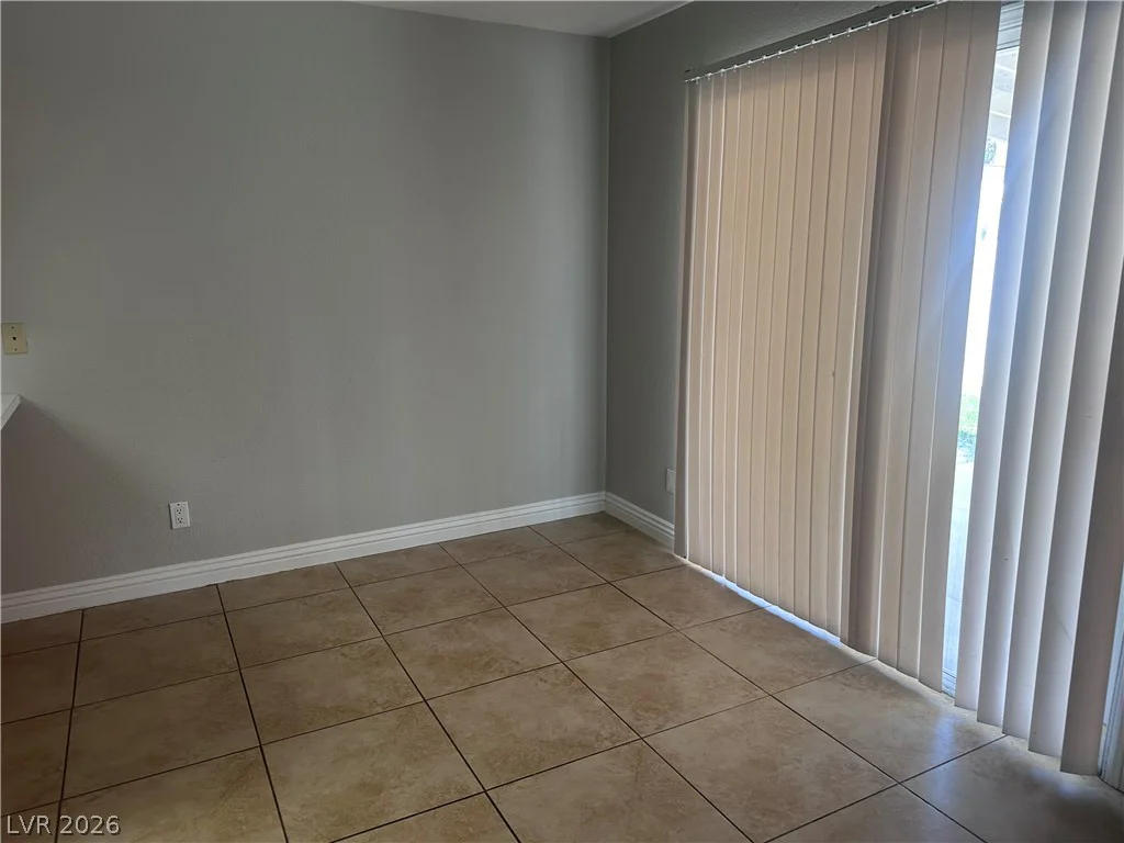 7509 Bowles, Las Vegas, NV 89130