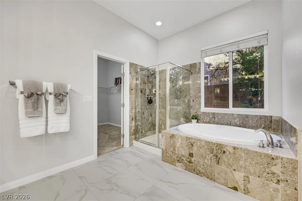 7970 Carson Creek, Las Vegas, NV 89113