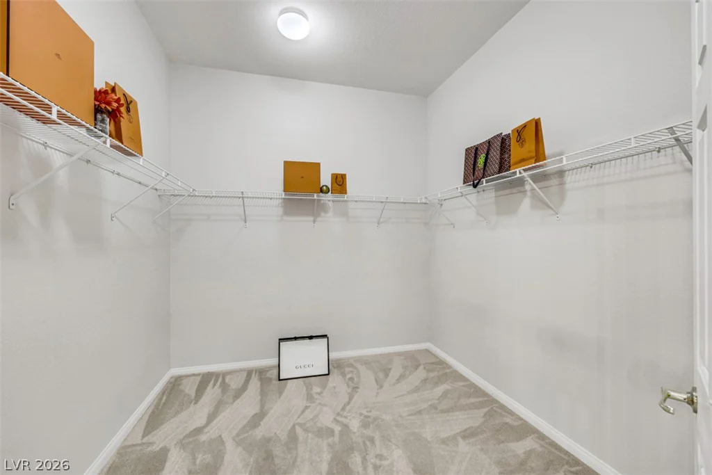 7970 Carson Creek, Las Vegas, NV 89113