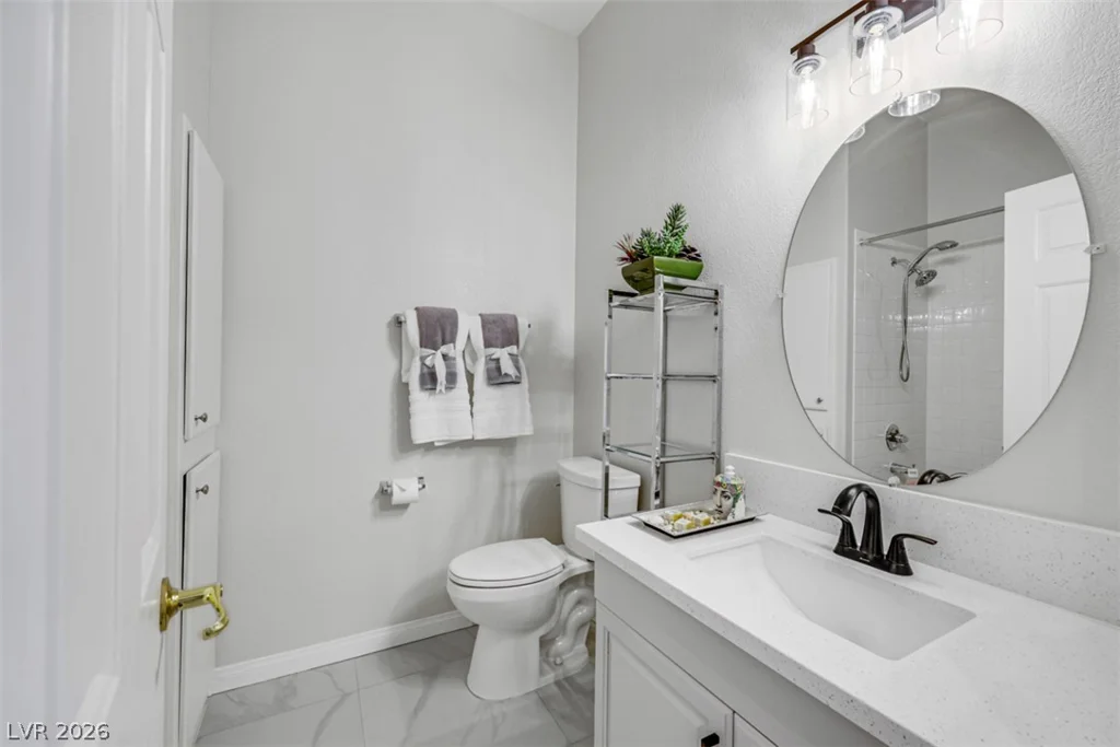 7970 Carson Creek, Las Vegas, NV 89113