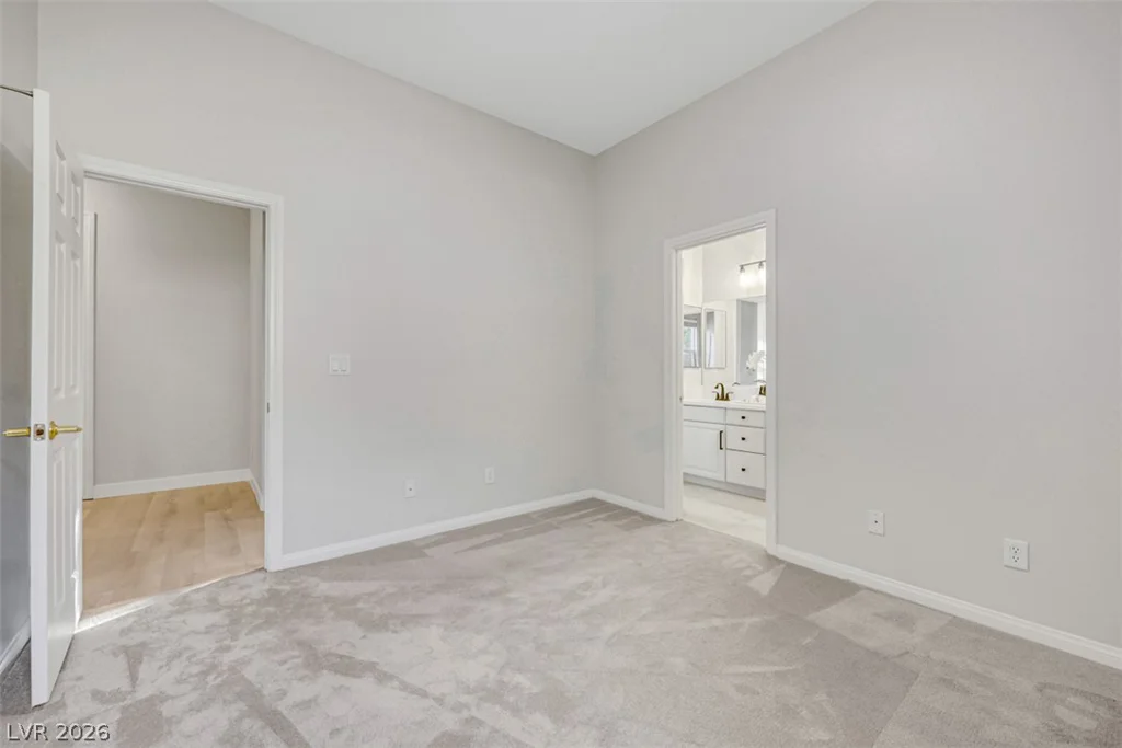 7970 Carson Creek, Las Vegas, NV 89113