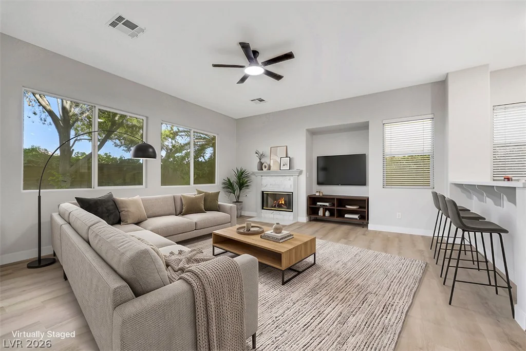7970 Carson Creek, Las Vegas, NV 89113