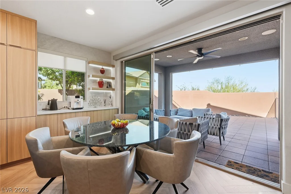10470 Dove Meadow, Las Vegas, NV 89135