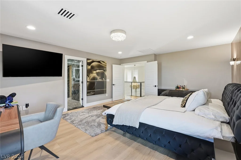 10470 Dove Meadow, Las Vegas, NV 89135
