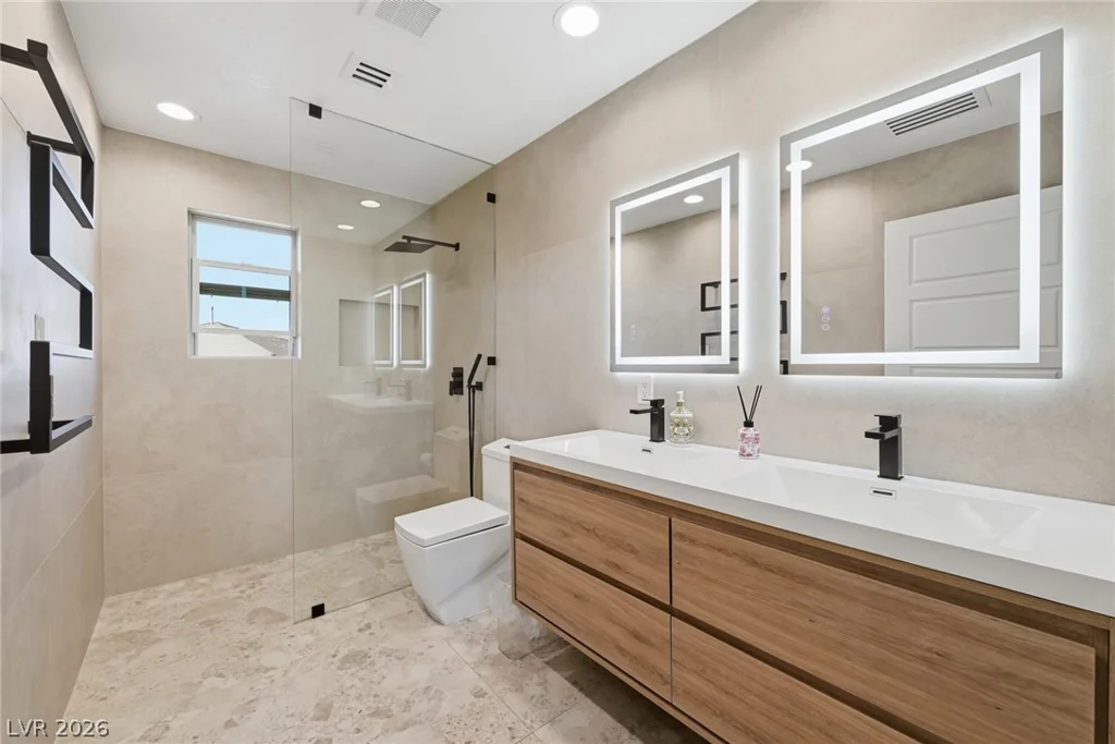 10470 Dove Meadow, Las Vegas, NV 89135