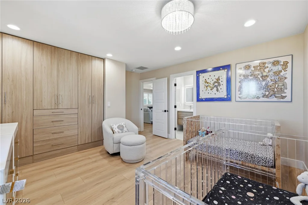 10470 Dove Meadow, Las Vegas, NV 89135
