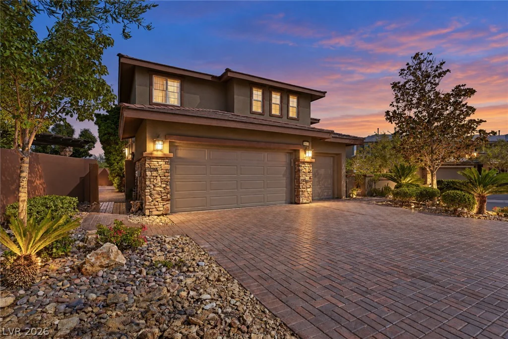 10470 Dove Meadow, Las Vegas, NV 89135