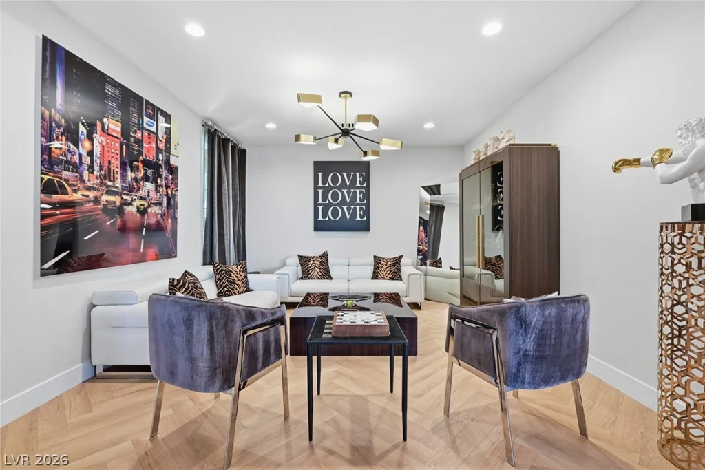 10470 Dove Meadow, Las Vegas, NV 89135