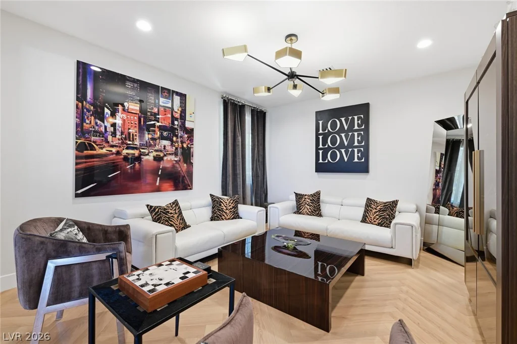 10470 Dove Meadow, Las Vegas, NV 89135