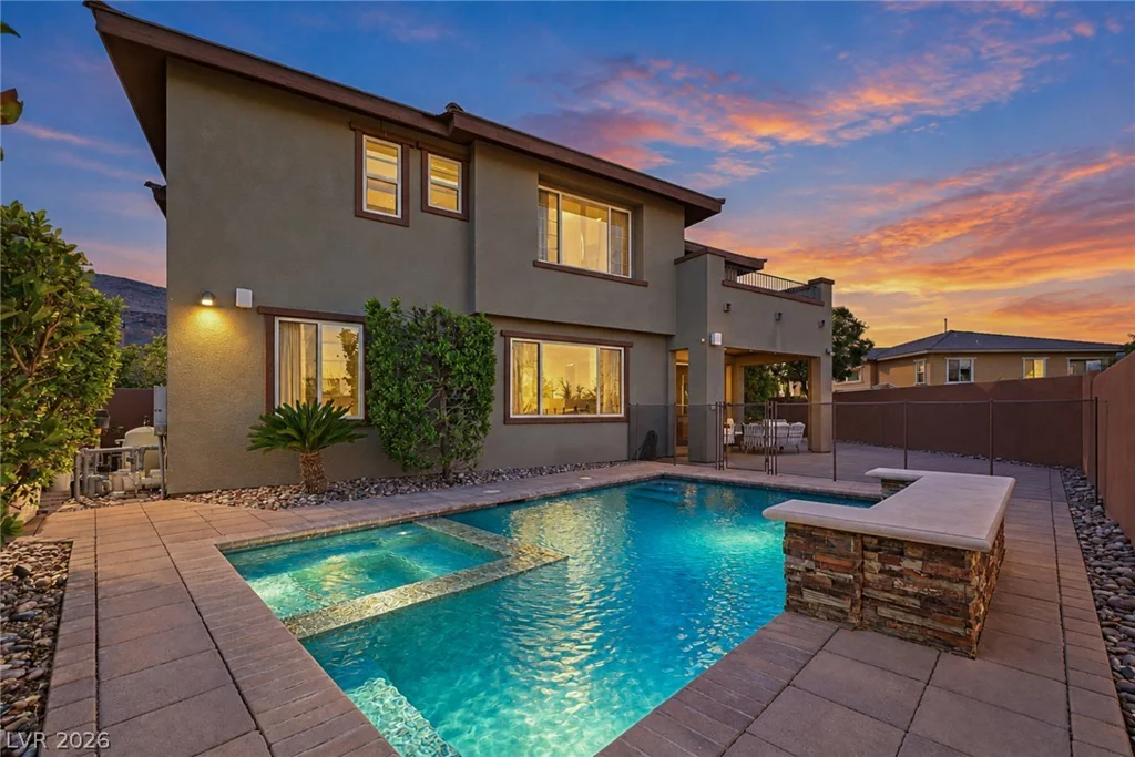 10470 Dove Meadow, Las Vegas, NV 89135