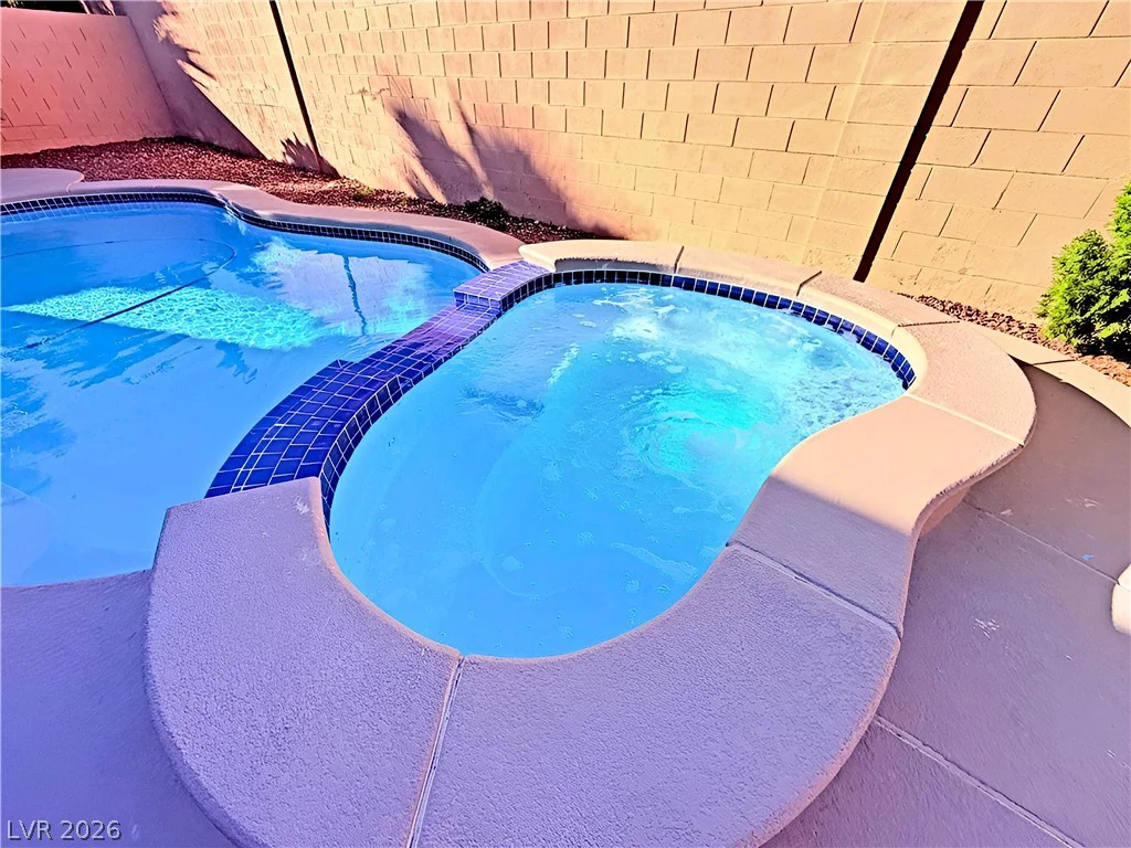 10656 Warrior, Las Vegas, NV 89135