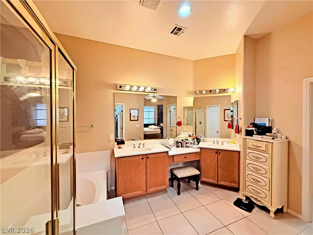 10656 Warrior, Las Vegas, NV 89135