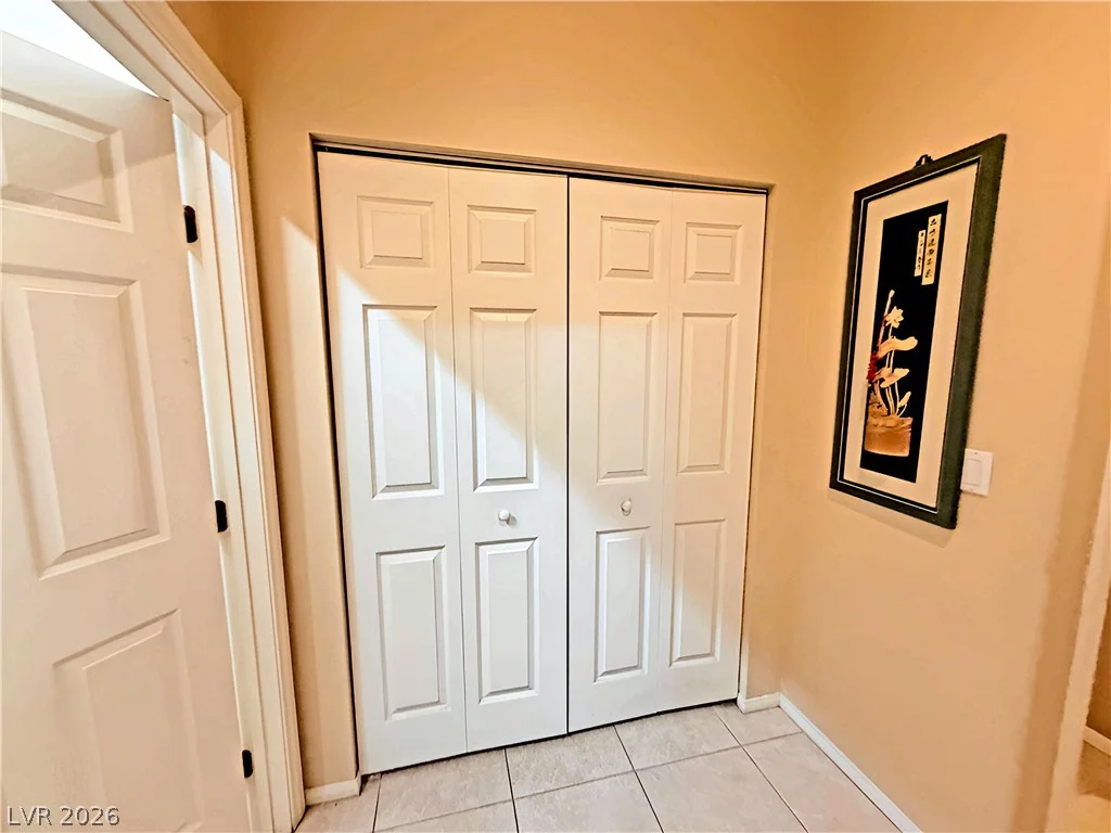 10656 Warrior, Las Vegas, NV 89135