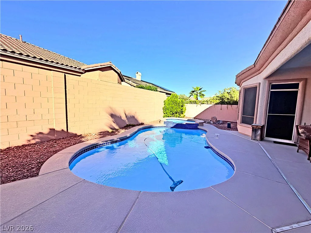 10656 Warrior, Las Vegas, NV 89135