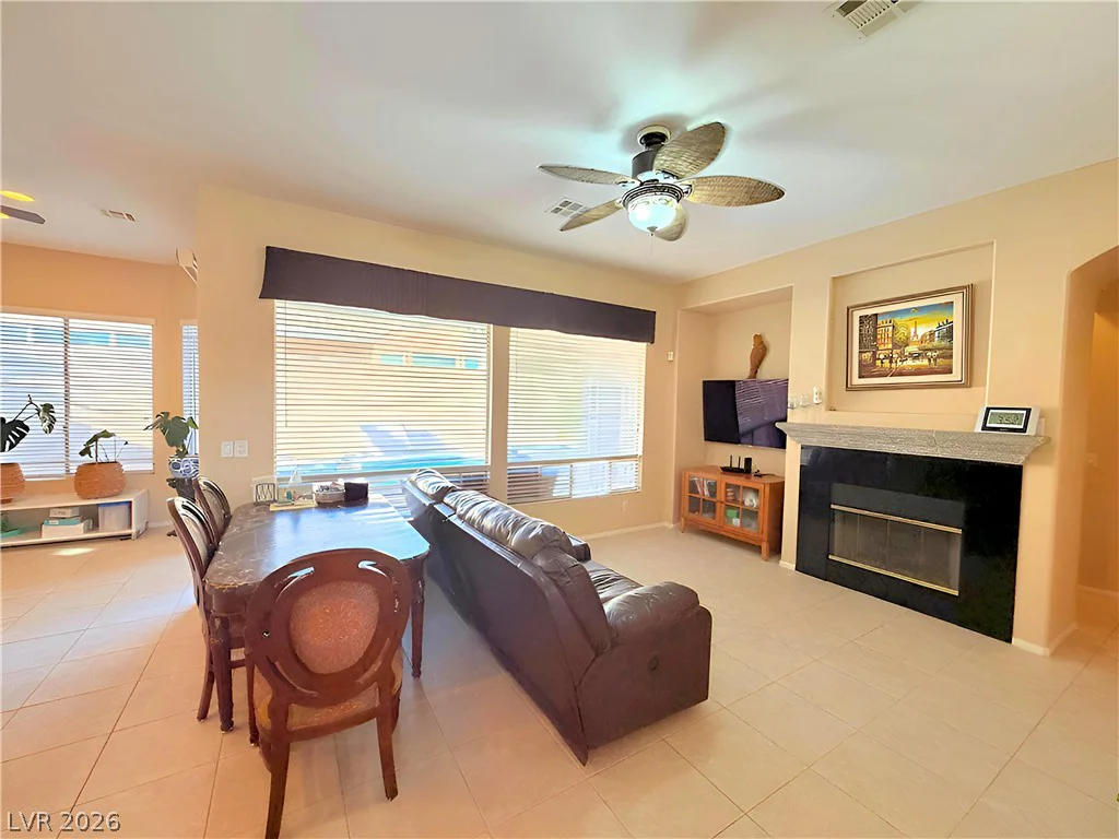 10656 Warrior, Las Vegas, NV 89135