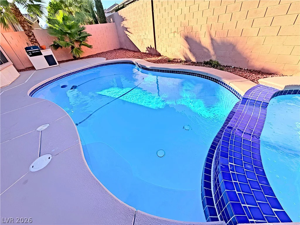 10656 Warrior, Las Vegas, NV 89135