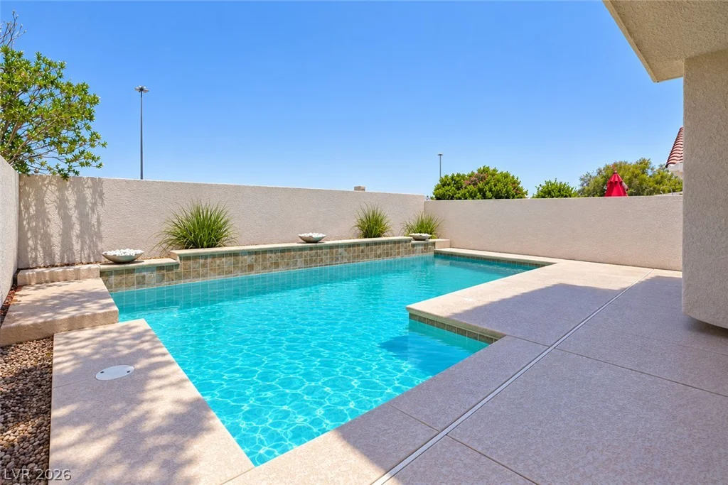 1835 Poetic Valley, Henderson, NV 89012