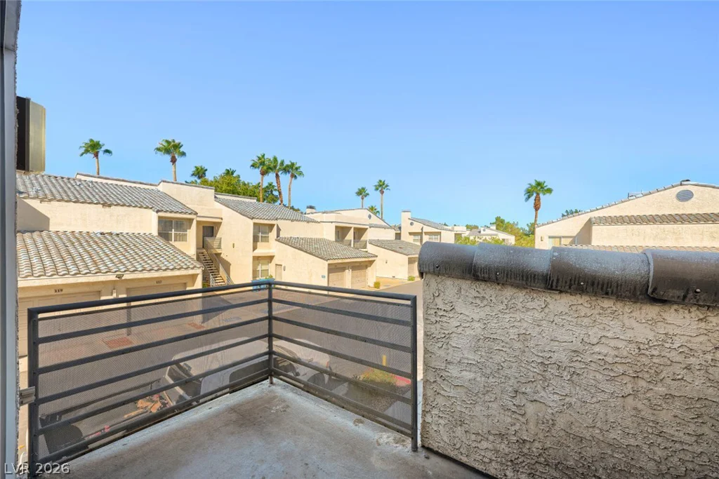 6250 Flamingo, Las Vegas, NV 89103