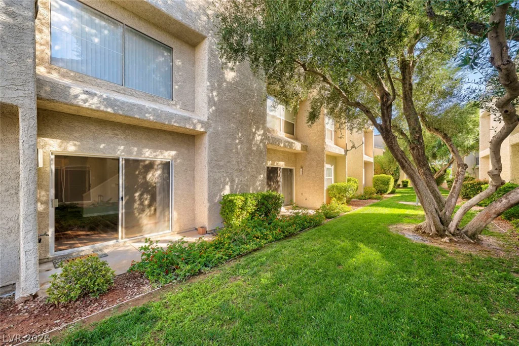 6250 Flamingo, Las Vegas, NV 89103