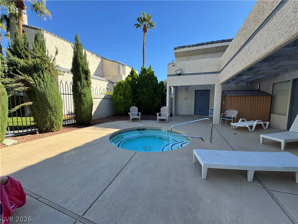 6250 Flamingo, Las Vegas, NV 89103