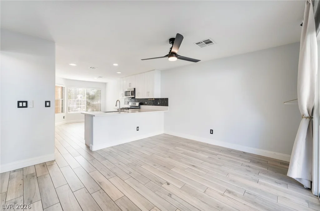 10244 Amber Hue, Las Vegas, NV 89144