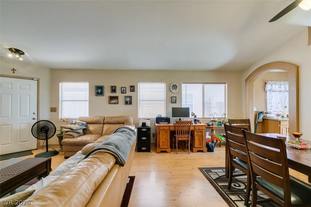 517 Wing Gull, North Las Vegas, NV 89032