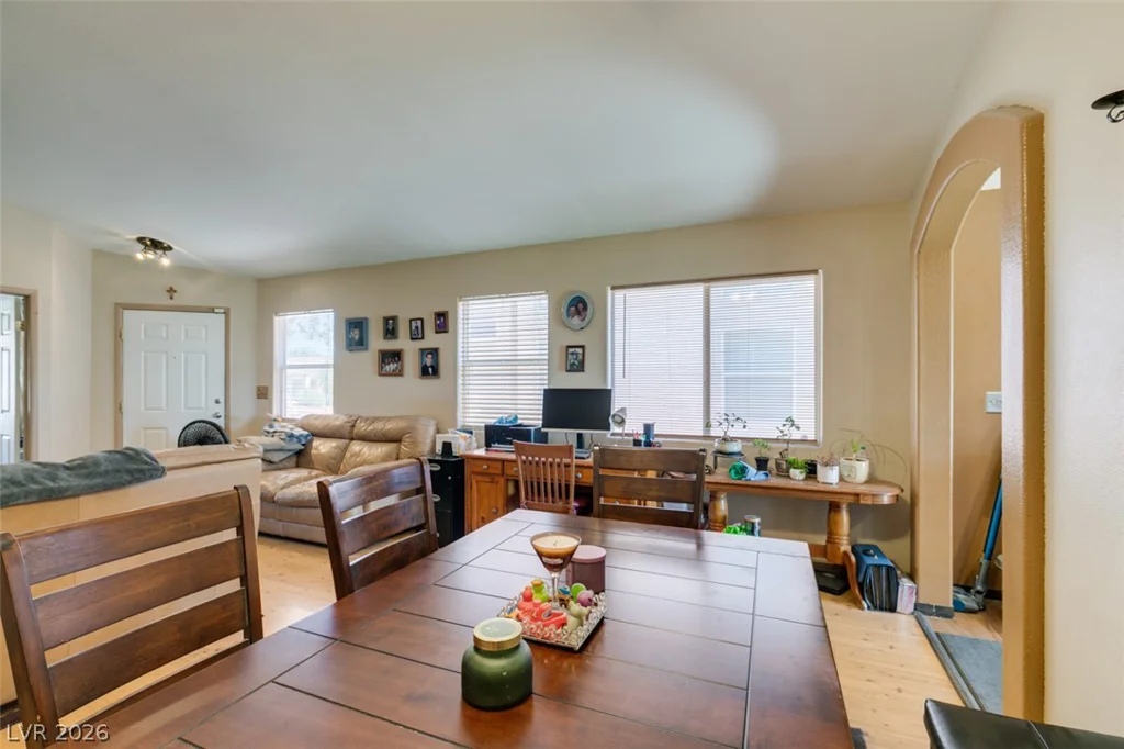 517 Wing Gull, North Las Vegas, NV 89032