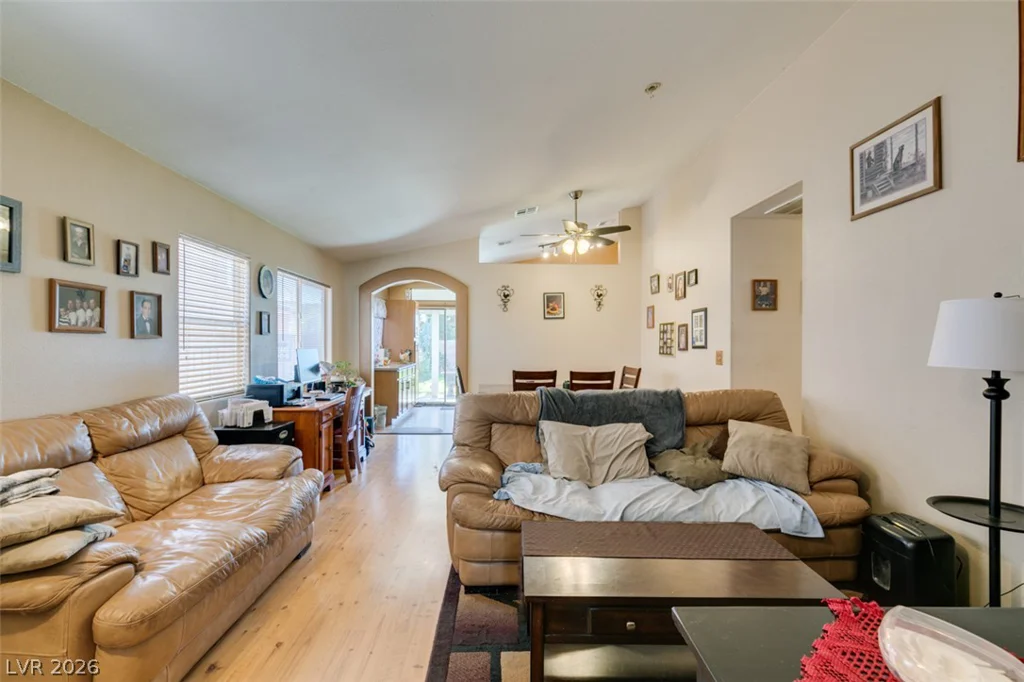 517 Wing Gull, North Las Vegas, NV 89032