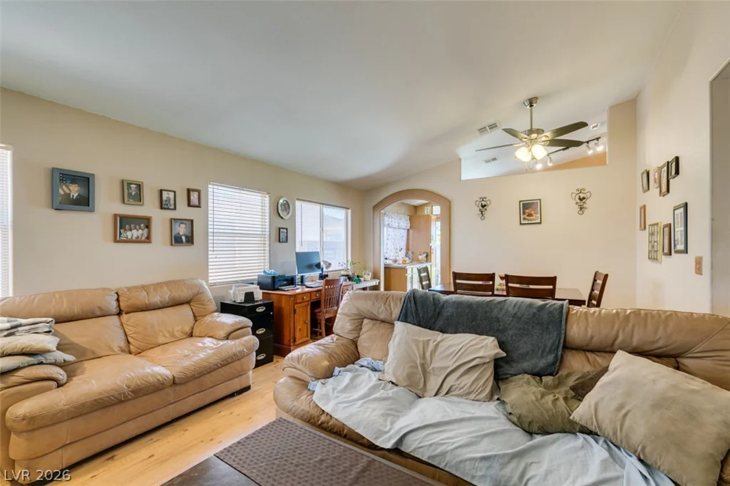 517 Wing Gull, North Las Vegas, NV 89032