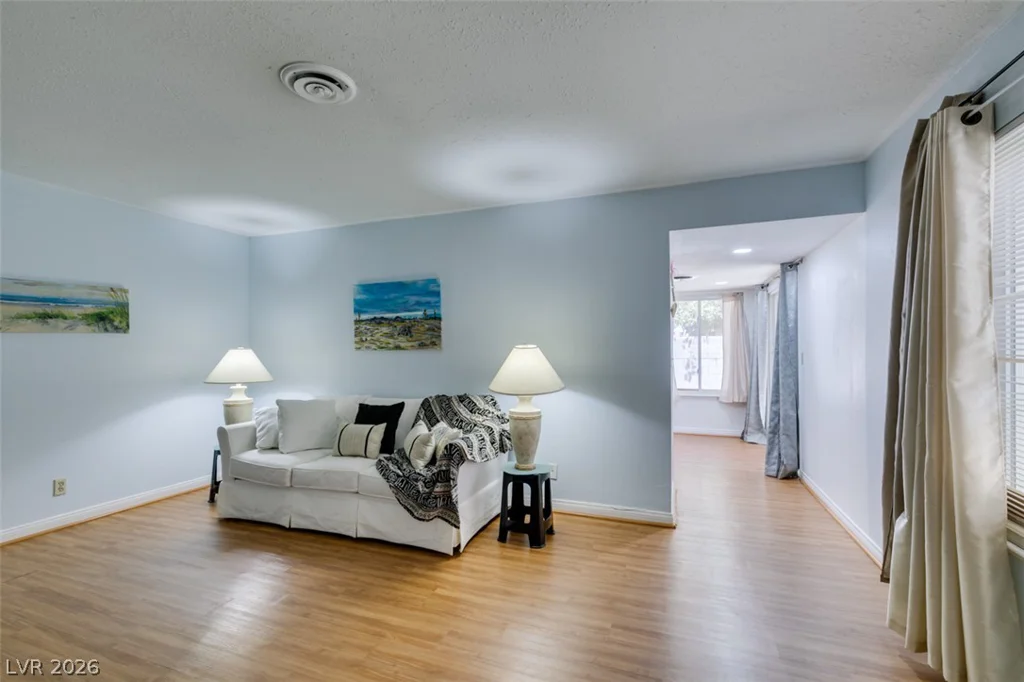 3422 Pecos, Las Vegas, NV 89121